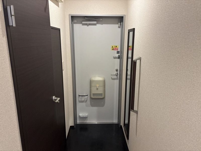 LEONEXT Luminia Entrance