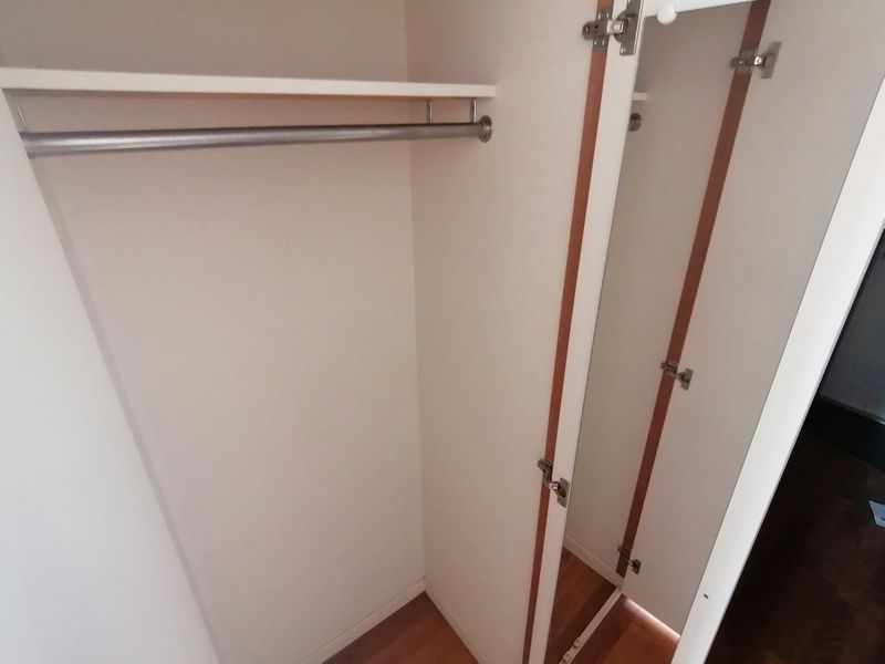 レオパレス西田 収納