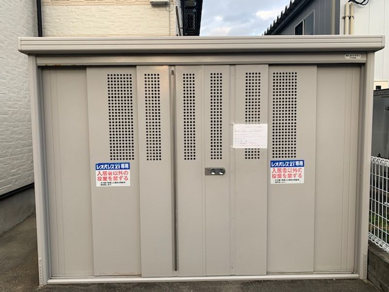 レオパレスルミエール 共用部分