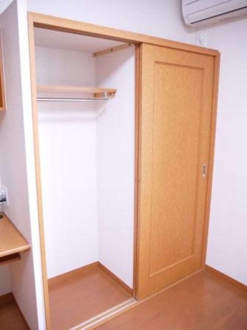 レオパレスステラ 収納