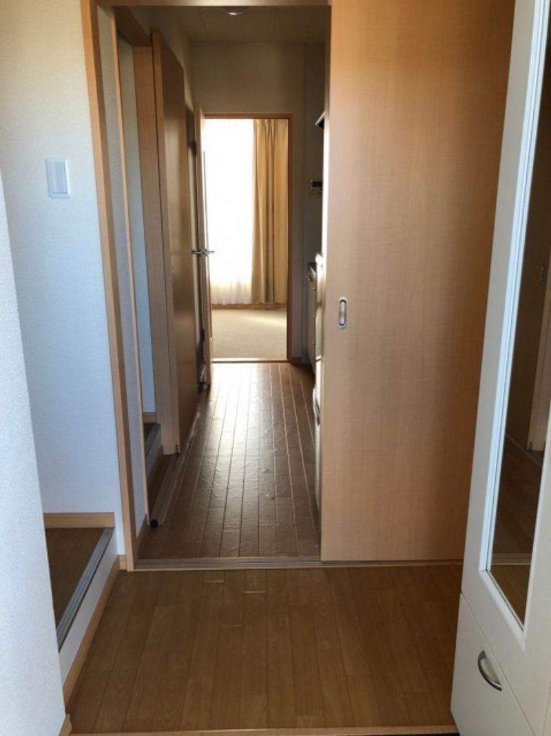 レオパレスシオン　Ｂ 玄関