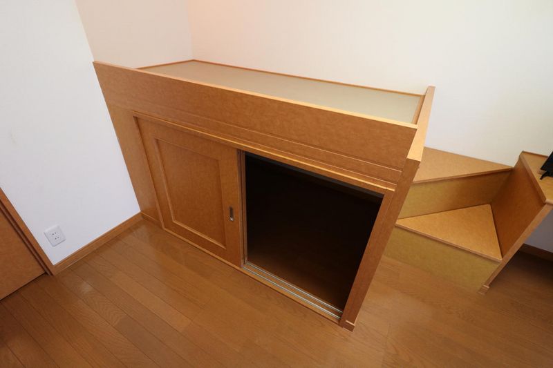 レオパレス茶山 収納