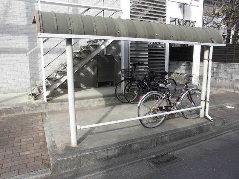 レオパレスツカサ 共用部分