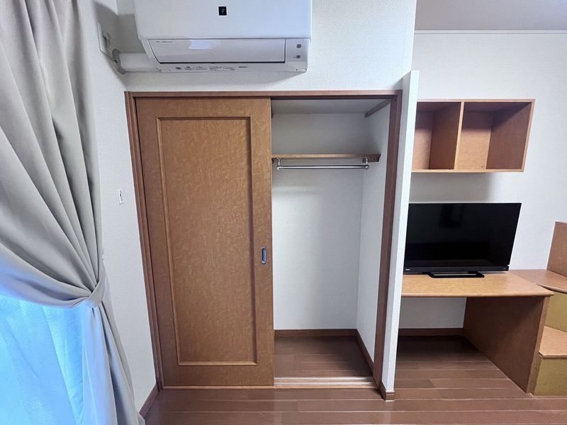 レオパレスアンソレイユ 収納