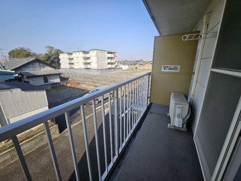 レオパレスグリシーナ バルコニー