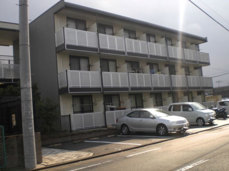レオパレスメルベーユ 外観