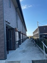 レオネクスト出雲の里 玄関