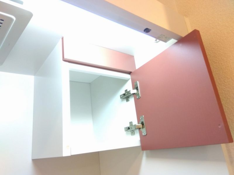レオパレスメルピーチＳＵＺＵ 収納