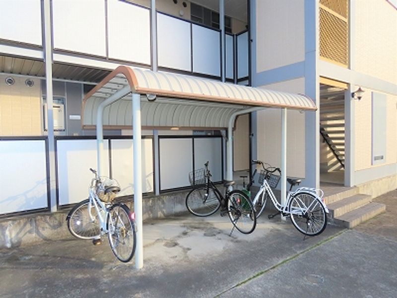 レオパレスミレナリス 共用部分