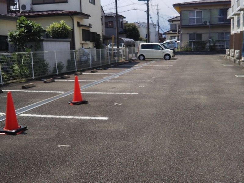 レオパレスＡＩ 駐車場