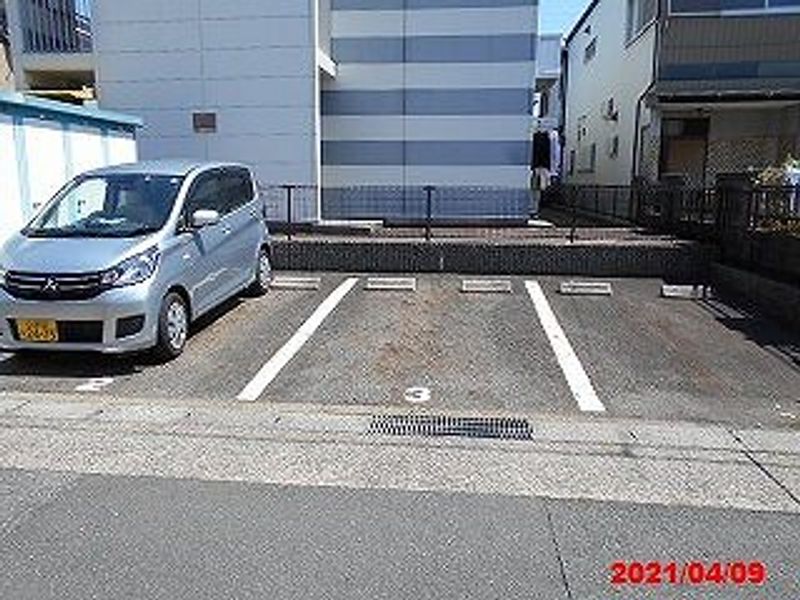 レオパレスＹＨ大野木 駐車場
