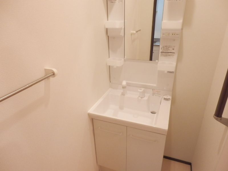 レオネクスト里 洗面台