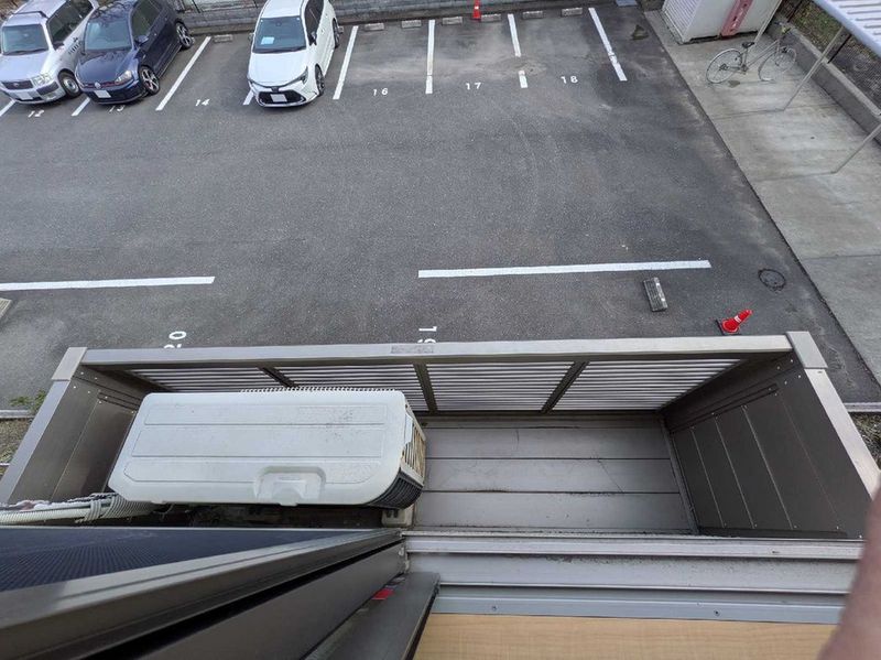 LEONEXT Honeycomb Eight Ban công