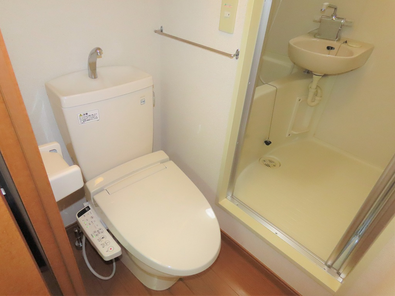レオパレスつきのき 居間