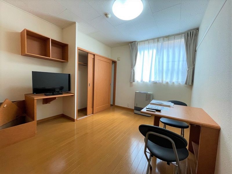 レオパレス道 居間
