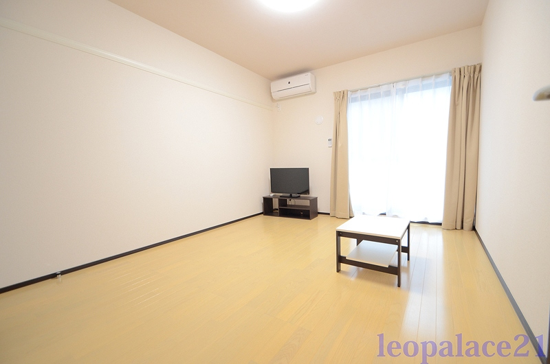 CLEINO WILL Sakai Living room