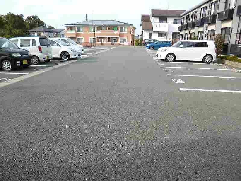レオパレスサウス　ウインドⅠ 駐車場