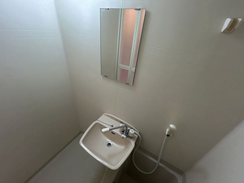 レオパレスルチェンテ 洗面台