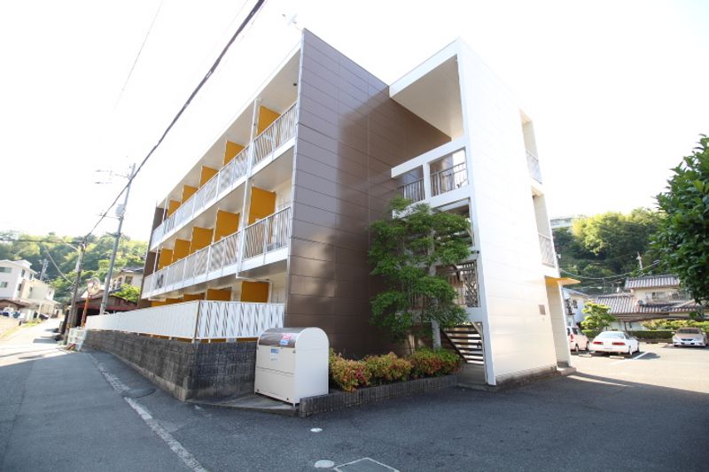 レオパレスリヴェール 外観