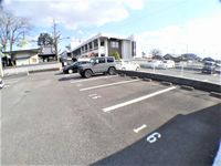 レオパレスラフィーネ 駐車場