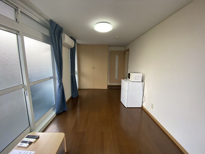 レオパレス増泉 居間