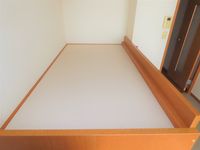 レオパレスアゼリア 寝室