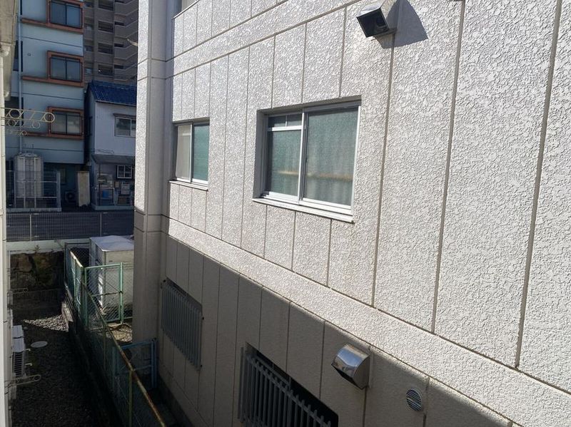 LEONEXT Meito Hon Dori West View