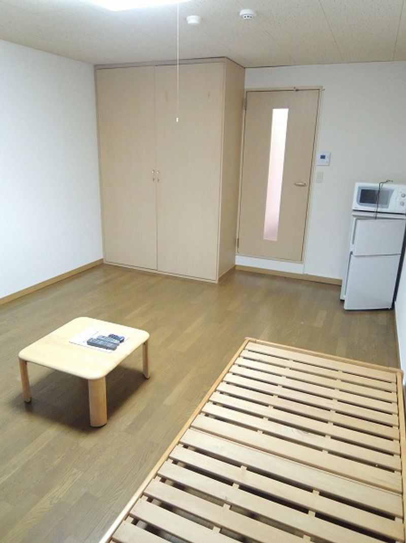 レオパレスメゾン 居間