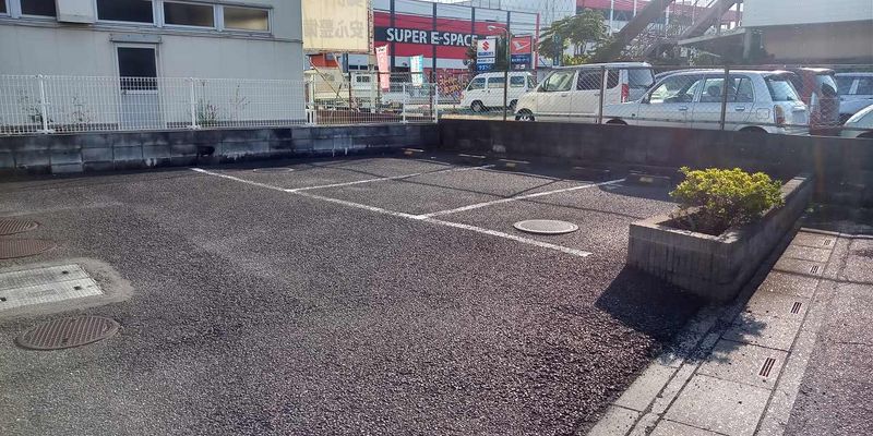 レオパレスセカンド 駐車場