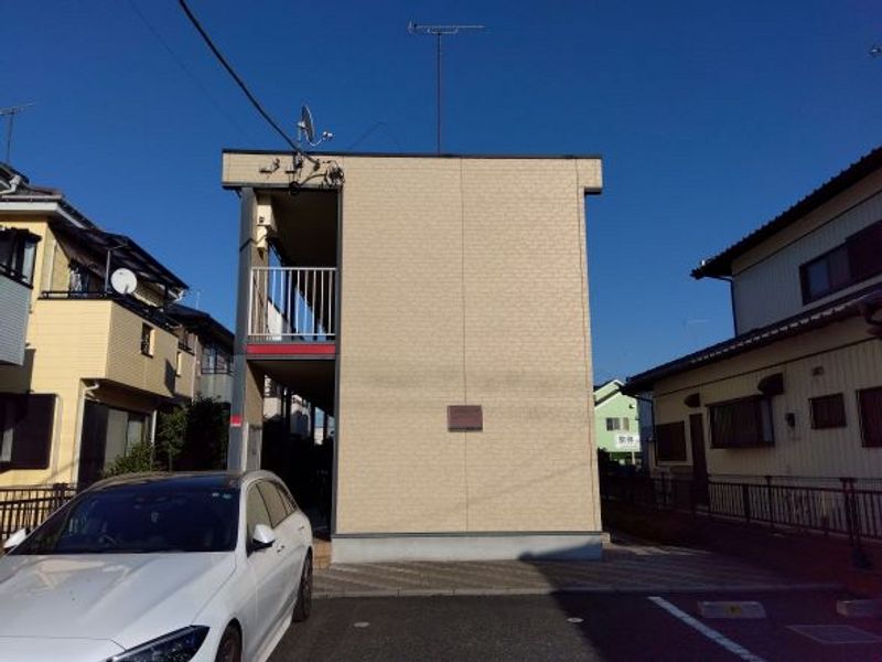 レオパレスラーナ ロビー
