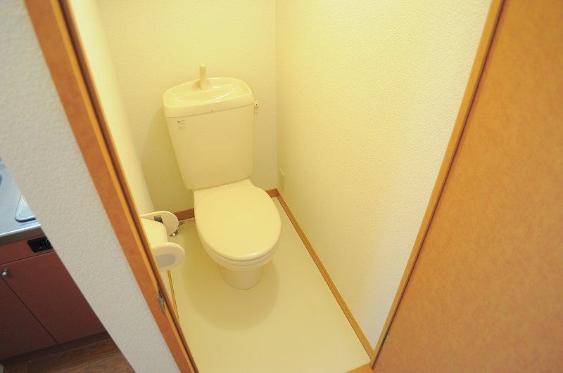 レオパレススカイ土山 トイレ