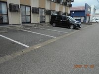 レオパレスエクセル 駐車場