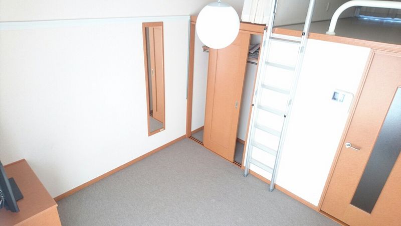 レオパレスあらまき 収納