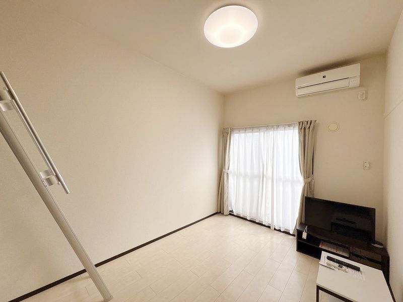 CLEINO Chans Phòng khách