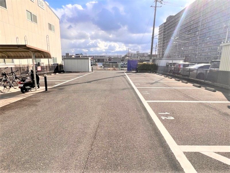 レオパレスソレイユⅡ 駐車場