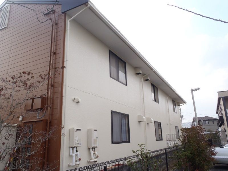 レオパレスプレジール石橋 玄関