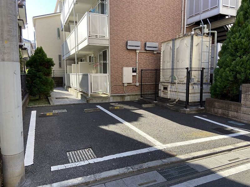 レオパレスコージーコートＫＩ 駐車場