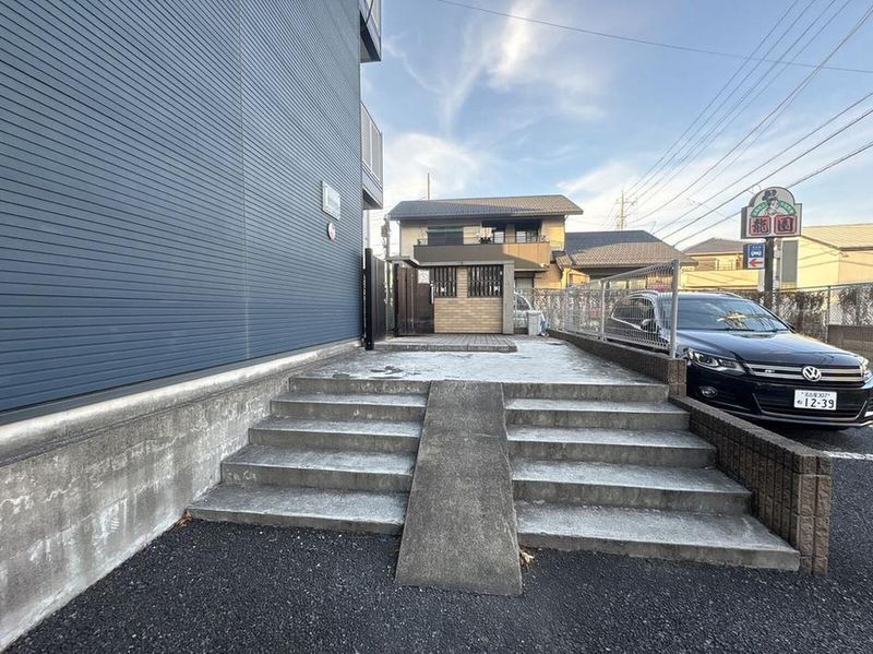 leopalace Espoir Sakuragicho 入口