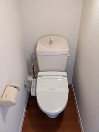 レオパレスフローラ トイレ