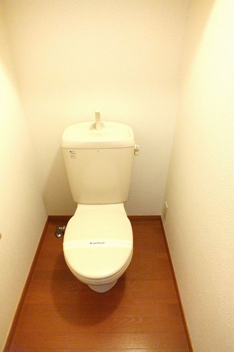 レオパレスにれの木 トイレ