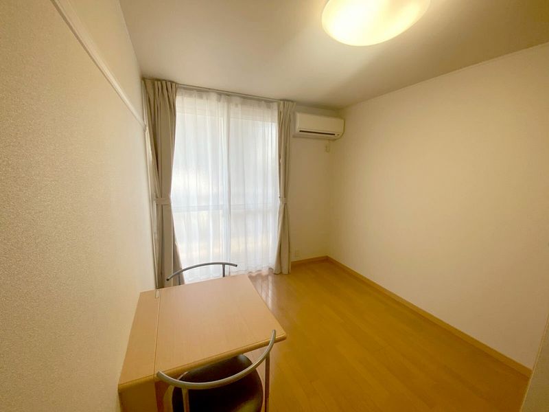 レオパレスエスペランサⅤ 居間