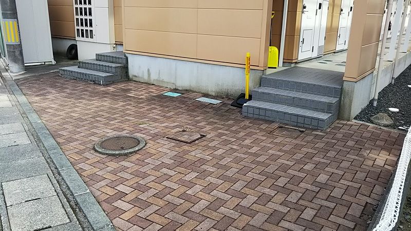 レオパレス風道１ エントランス