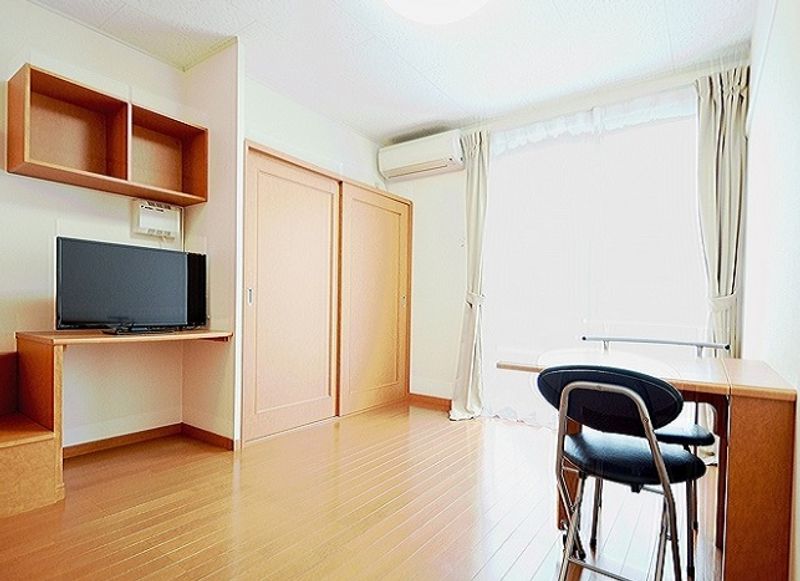 レオパレスミルフィーユ 寝室