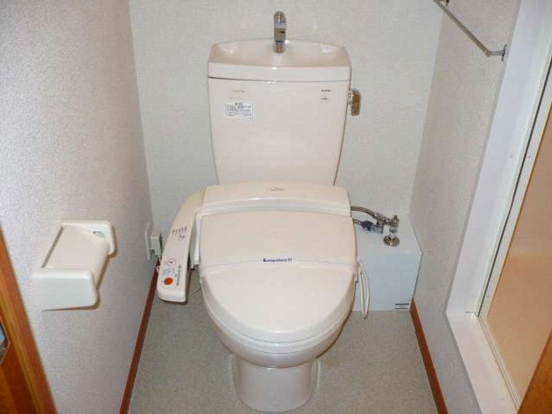 レオパレスクワトロ トイレ