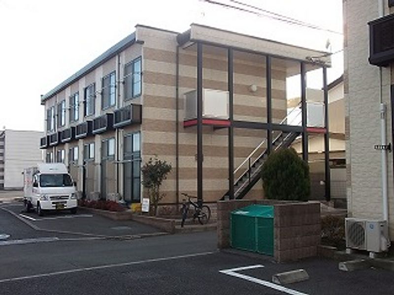 レオパレスコートアベⅤ 外観