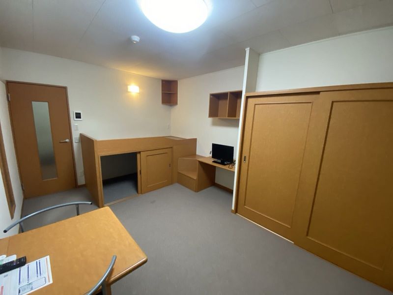 レオパレスフォンティーヌ 居間