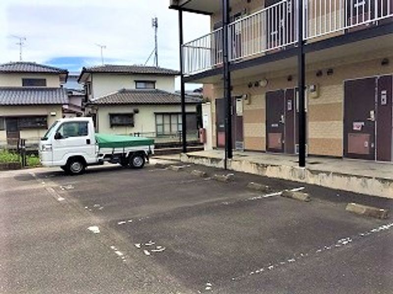 レオパレス佐賀Ⅱ 駐車場