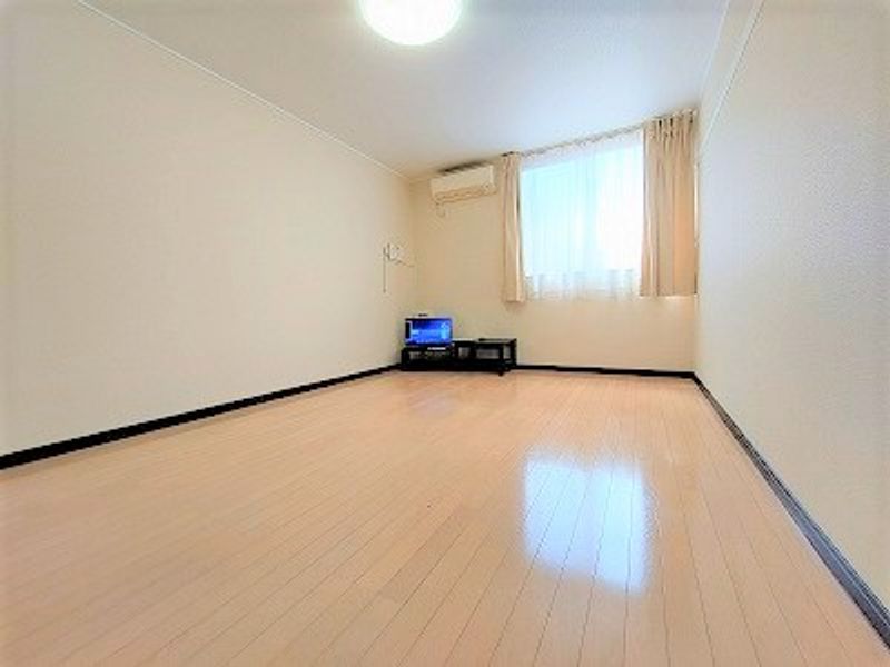 レオネクストひまわりⅠ 居間