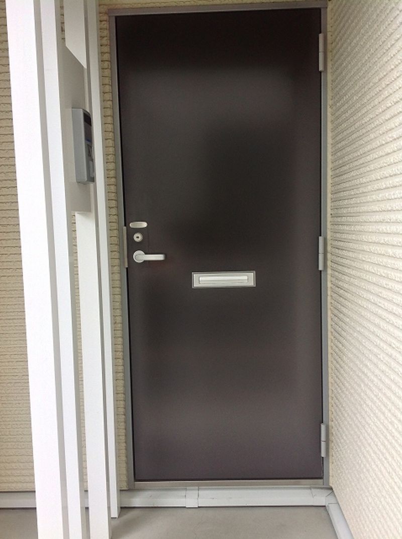 レオネクストすず梅坪 玄関