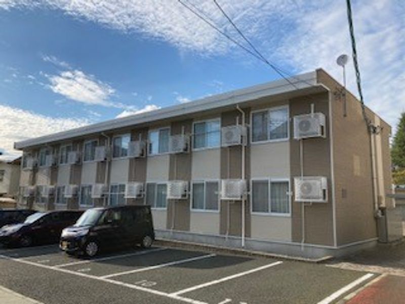 レオパレス県庁東 駐車場